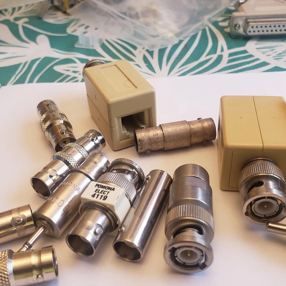 LOT OF VARIOUS TROMPETER COAXIAL CONNECTORS  TEI-14949 AND MORE - Image 4 of 4