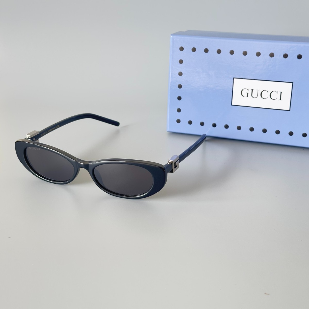 GUCCI GG1680S 001 Black Silver Grey Lens Oval Cateye Unisex  display picture 1