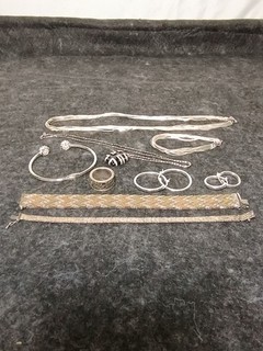 Lot Of Sterling Silver 925 Total weight: 52.1 grams Rings bracelets & more