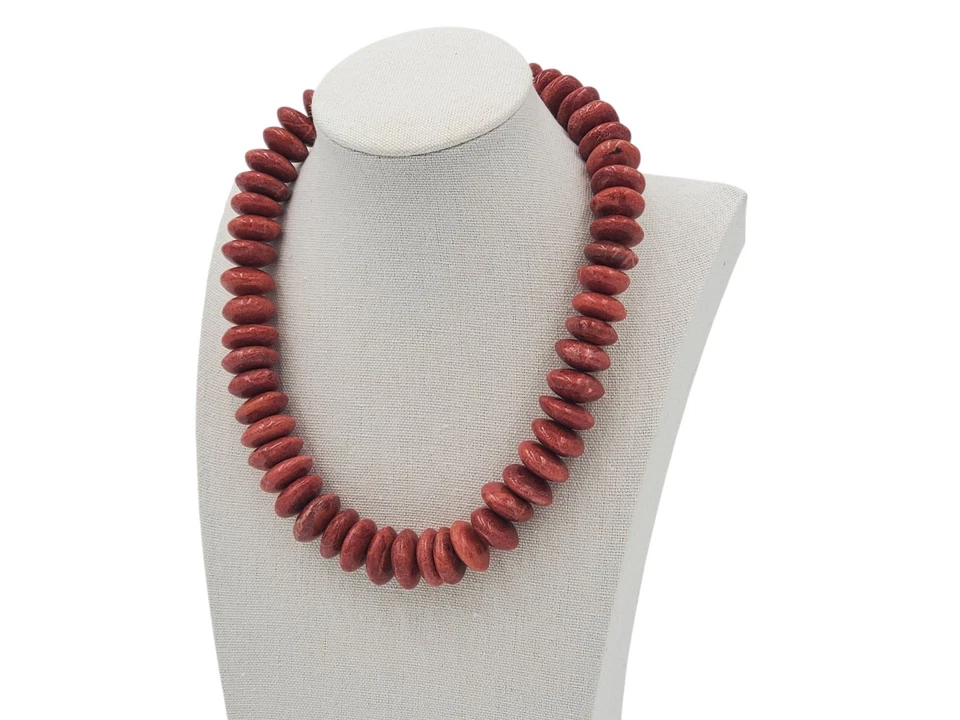 Antigo Colar Declaração de Contas de Disco Liso Polido Coral Vermelho Laranja Fecho de Barril - Imagem 3 de 4