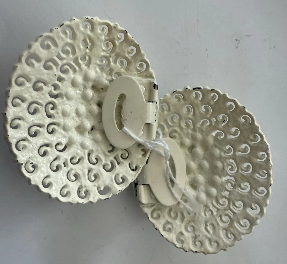 Hebillas grandes de encaje de esmalte blanco vintage y cuentas para zapatos Foto 2 de 2