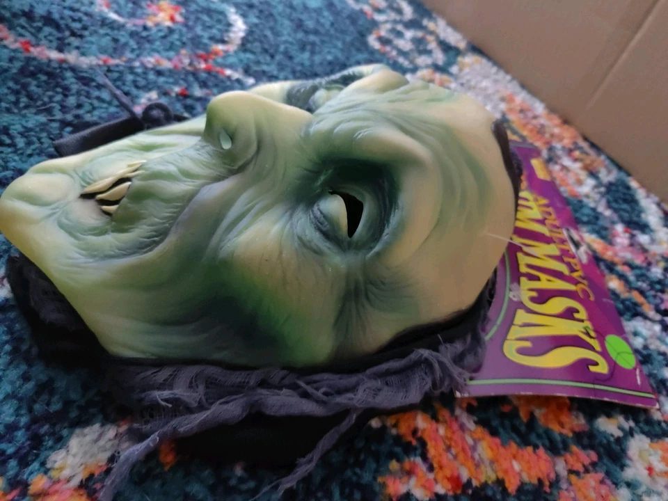 Adult PVC Forum Masks Hooded Mean And Green Forum Novelties  - Image 2 of 4