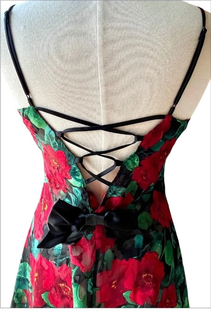 UNDERCOVER Abito slip Y2K ~ VTG VICTORIA'S SECRET VS ~ etichetta oro ~ nero ROSE ROSSE ~ taglia P ~