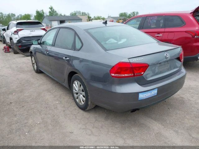 Espejo retrovisor interior delantero central usado se adapta a: Volkswagen Passat 2014 manual Foto 3 de 4