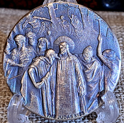 2020 Niue 2 Dollar Judas Kiss 2 oz 9999 Silber Antique Finish Scottsdale Mint