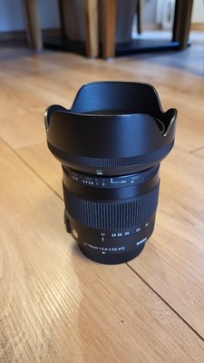 Sigma 17 70mm f/2.8 4 DC Macro Contemporary OS & HSM Objektiv für Nikon Kameras