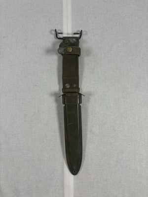 WWII US Bayonet Scabbard/Knife Sheath Green w/ OD Web Belt Hanger & Hooks