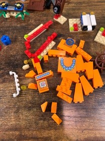 LEGO SpongeBob SquarePants: Bikini Bottom Undersea Party (3818) Parts Lot