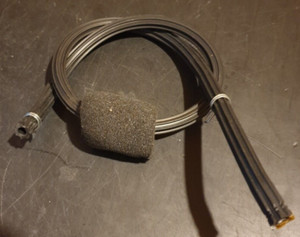 LOGIK L814WM16 WASCHMASCHINE - Druckschalter Schlauchverrohrung mit Clips