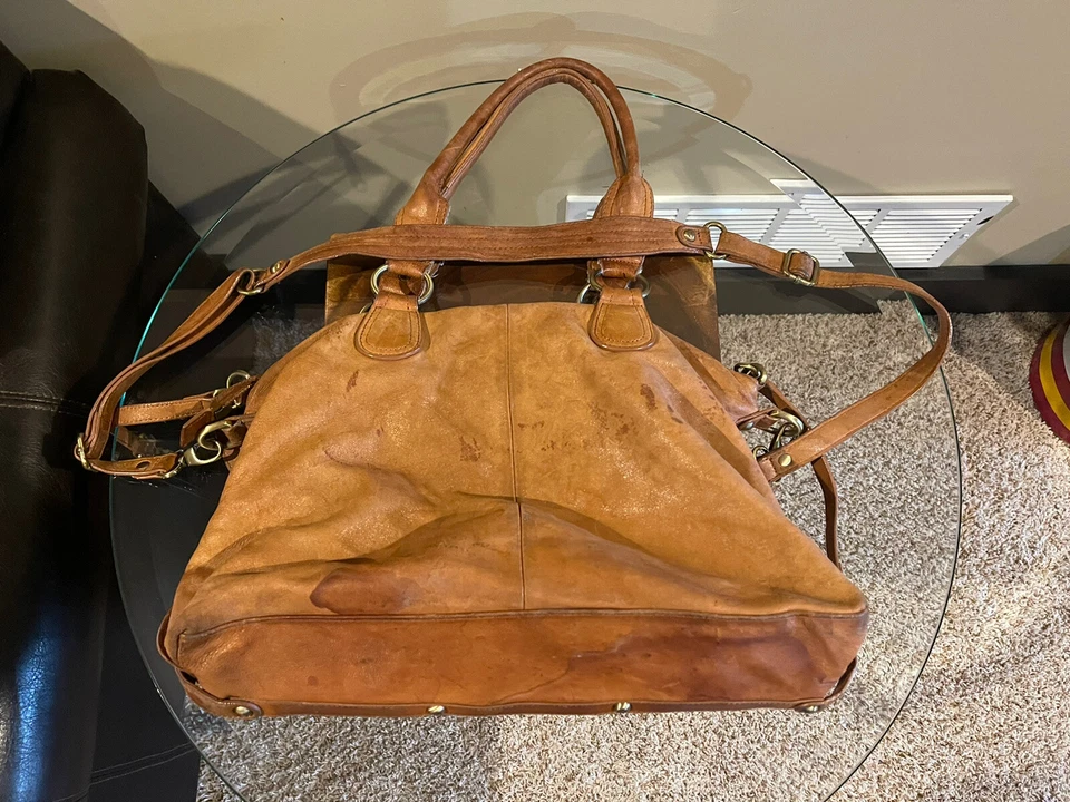 OiOi Leather Messenger Baby Diaper Soft Leather Change Travel Carryall Bag - Image 2 of 4