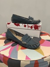 Mootsies Tootsies Women's Blue Faux Patten Leather Flat Shoes Size 8 US