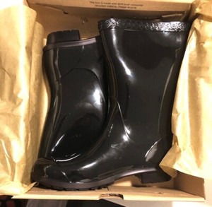 raana rain boot