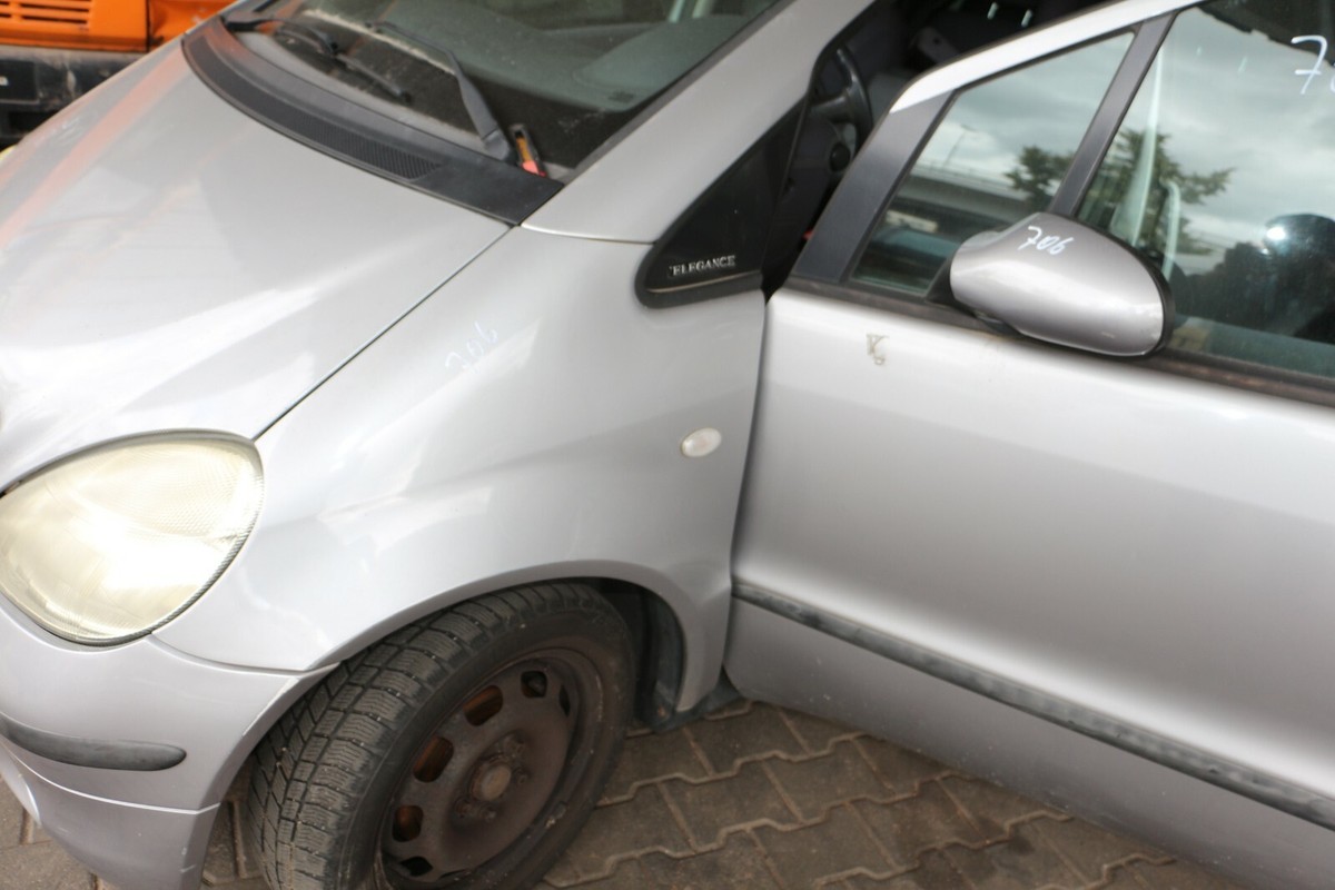 Kotflügel links Mercedes A-Klasse A160 W168 Farbcode 706 Silber