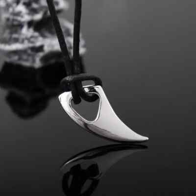 Men's Black Wolf Tooth Necklace, Simple Horn Pendant Punk Jewelry