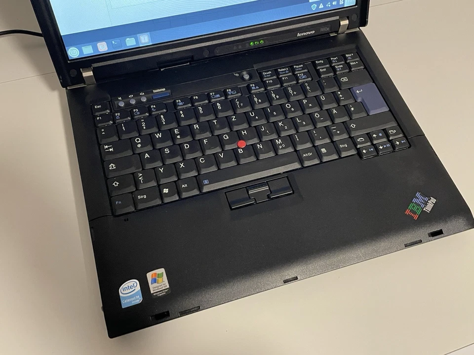 Lenovo IBM ThinkPad R60e Laptop Type:0657 Linux  - Bild 3 von 4
