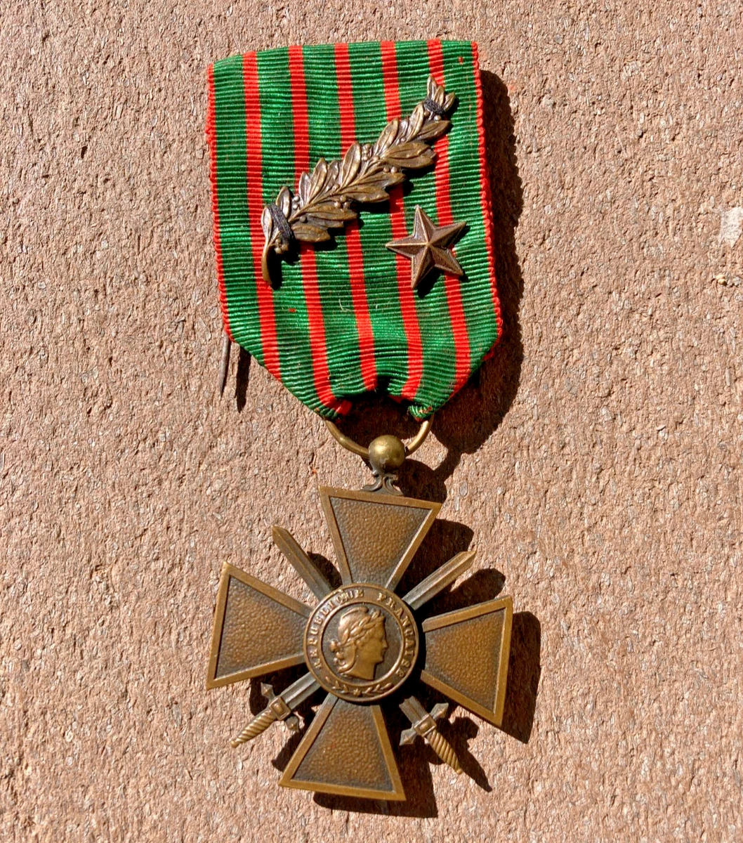 Ｆフランス軍＊１９５３～６３年＊戦闘戦功メダル＊シュバリエ級（実物） ww1 french medal products for sale | eBay