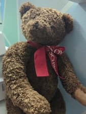 20" FAO SCHWARZ 2003 Brown Teddy Bear Movable Limbs And Neck Red Bow Tie