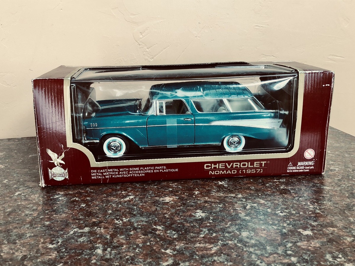 MATCHBOX 1/43 Chevy Nomad 1957 ノマド　ミニカー Amazon.com: 1957 Chevrolet Nomad Black Box Black with Red