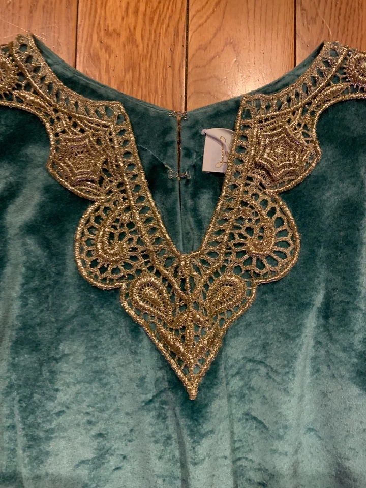 Vestido hippie vintage de terciopelo azul/verde estilo caftán con bordado plateado  Foto 3 de 4