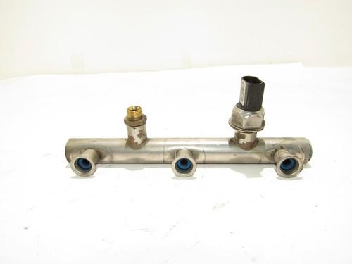 AUDI A6 C6 4F 2,8 Benzin FUEL RAIL Einspritzleiste Verteilerrohr 06e130089b