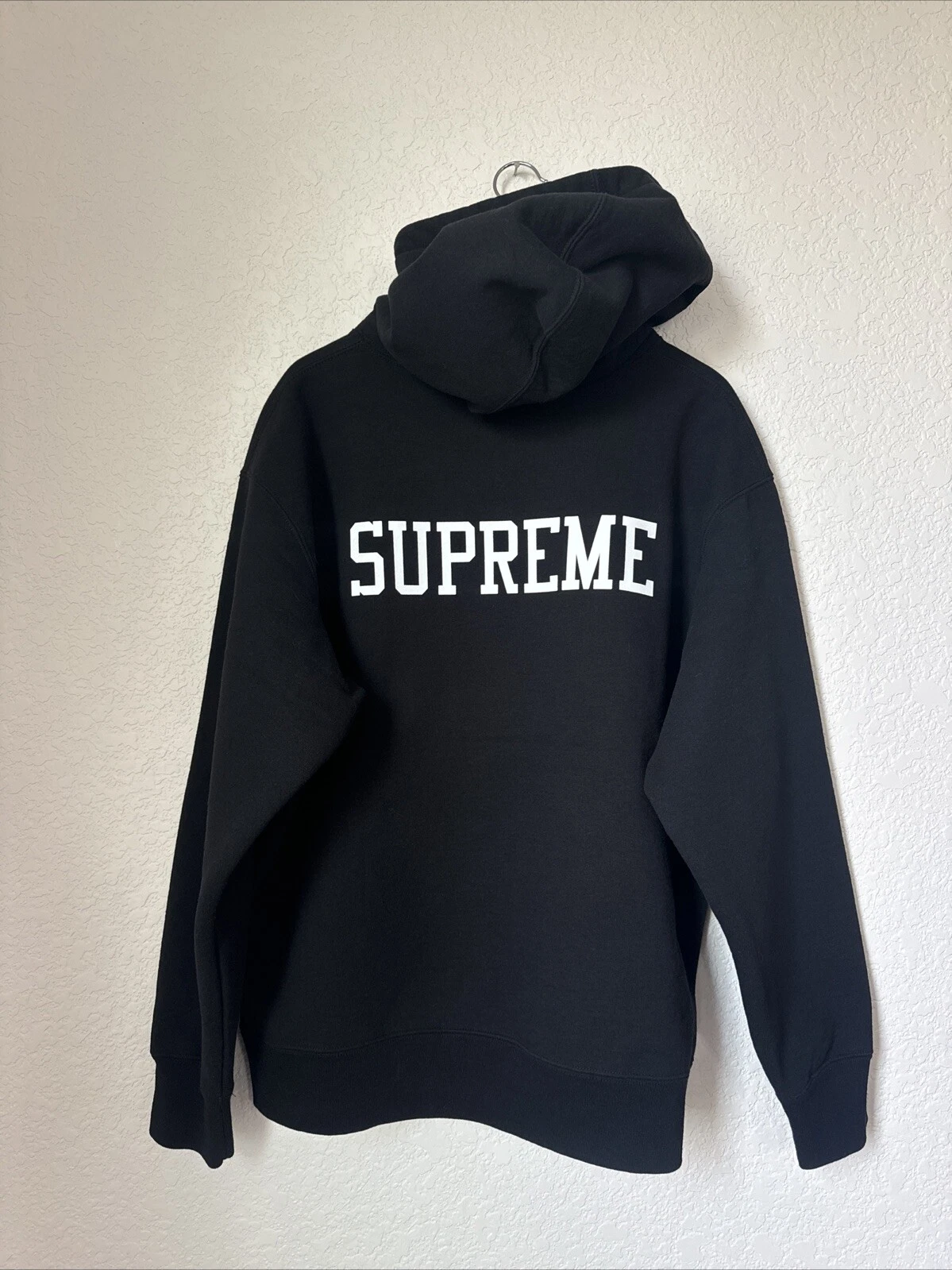 Felpa con cappuccio Supreme Gremlins nera L usata! Felpa con cappuccio Gremlins 2!