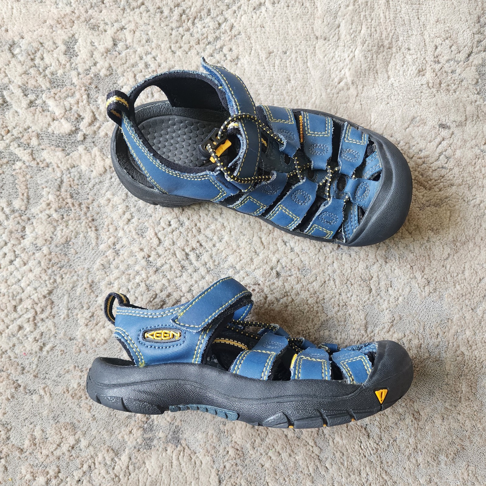 Sandali sportivi impermeabili blu Keen Newport Youth taglia 1 ragazzo ragazza scarpe acqua