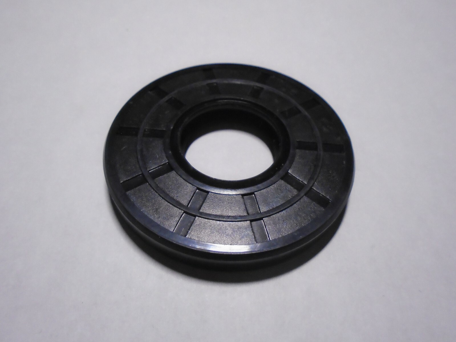 EAI Oil Seal 10mm X 25mm X 7mm TC Double Lip With Spring (5 PCS) - Nitrile Rubber, Metal Case - View #3