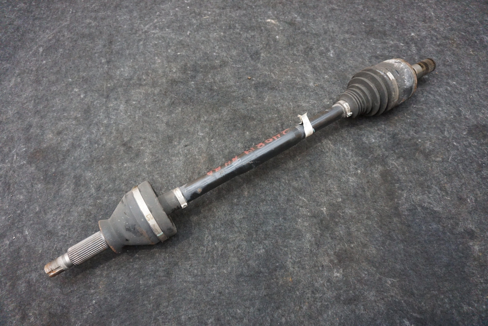 Rear Right Passenger CV Axle Shaft 670104208 Maserati Quattroporte S M156 14-17+