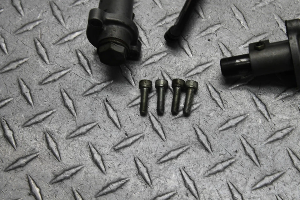 1988 YAMAHA VMAX 1200 VMX1200 CAM TIMING CHAIN GUIDES - Image 2 of 4