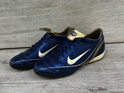 astro turf football boots size 9