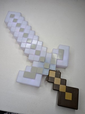 Minecraft Light-Up Adventure Sword w/ Sound Effects Mattel 2017 FMD13 WORKS