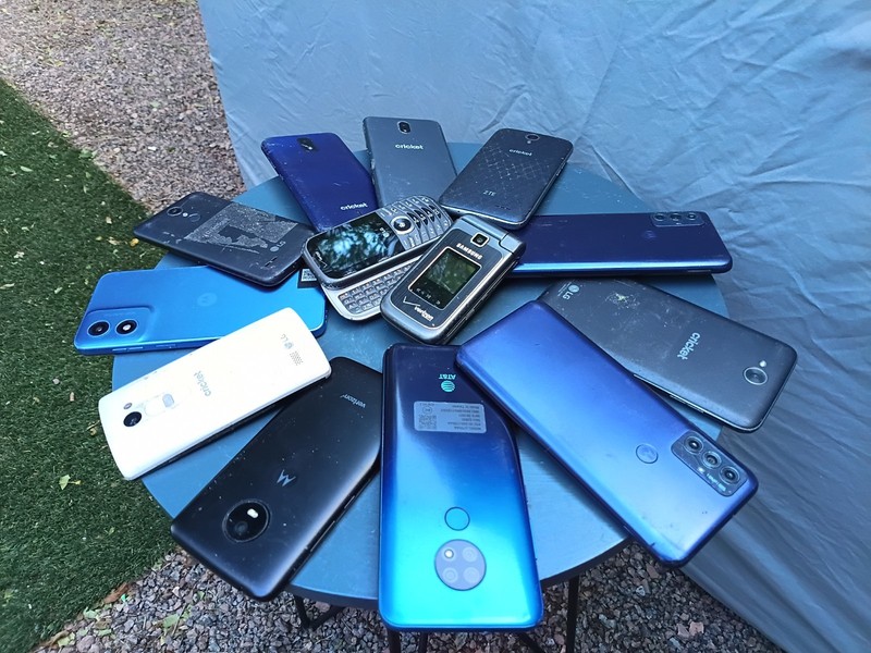 Mixed Lot Of Android Smartphones Untested As-Is For Parts Only Read Description