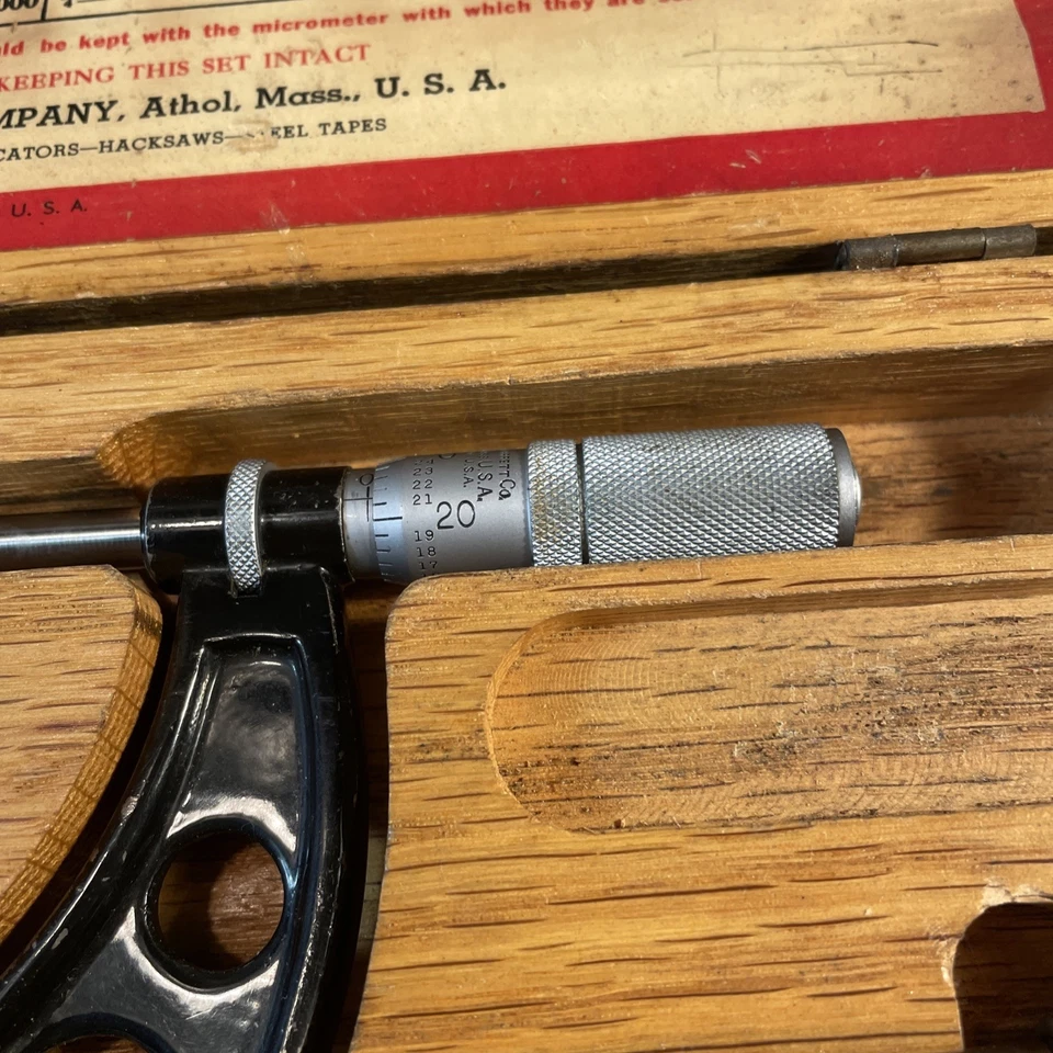 Starrett No. 224 Micrometer Caliper Set AA - 0-4" Range Precision Tool - Partial - Image 3 of 4