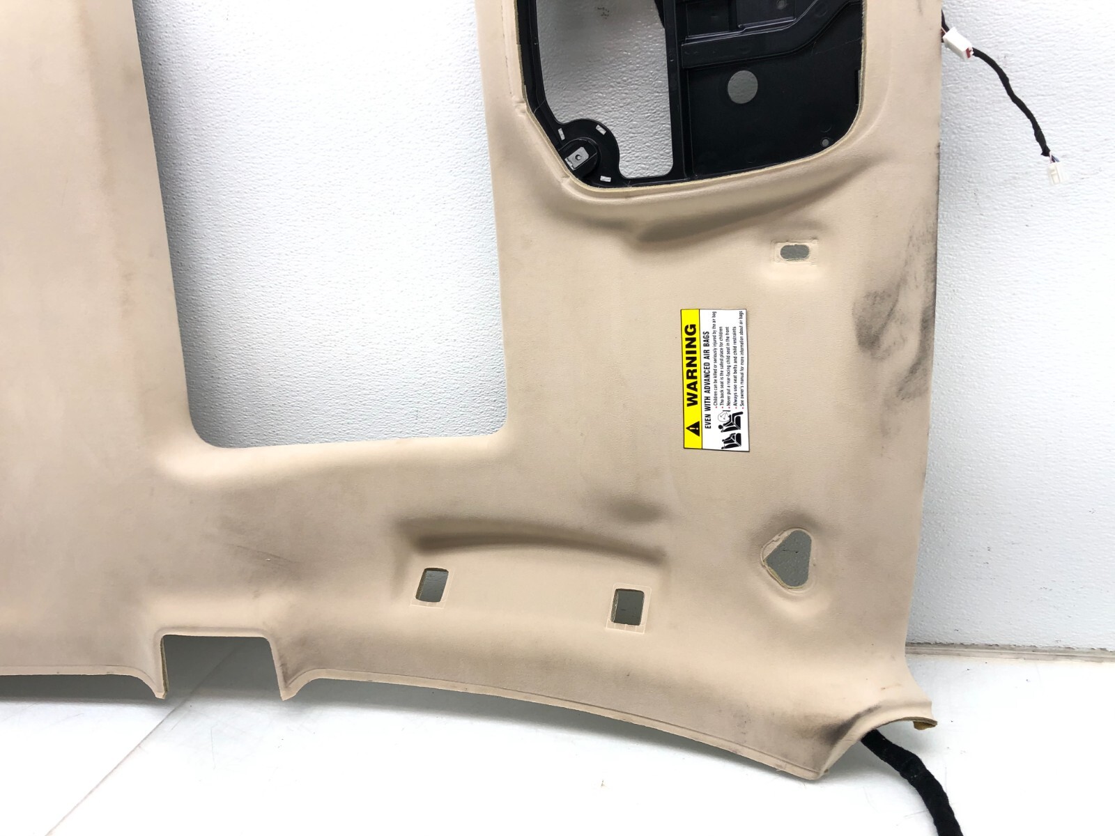 2014-2017 MASERATI GHIBLI S INTERIOR HEADLINER TRIM COVER W/ DOME LIGHT OEM.