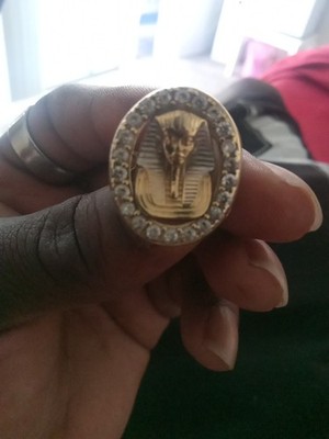 Men's Ring 14k Pharaoh Ring Game Diamonds Well Aleast I Think.  No Shipping
