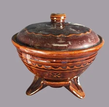 Vtg Marcrest Daisy Dot Brown Stoneware Covered Casserole Dish Warming Stand 8.5”
