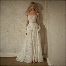 Beige Lace A-line Wedding Dress Exquisite Detachable Sleeve Decal Evening Gown