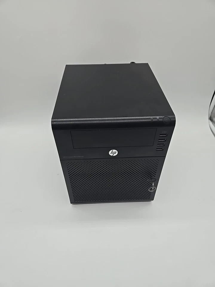 Microservidor HP 658553-001 N40L AMD Turion 1,5 GHz 2 GB (2) 500 GB HDDs 658553-421 Foto 2 de 4