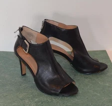 Coach and Four Claudia Black leather High Heel womens sz 6.5