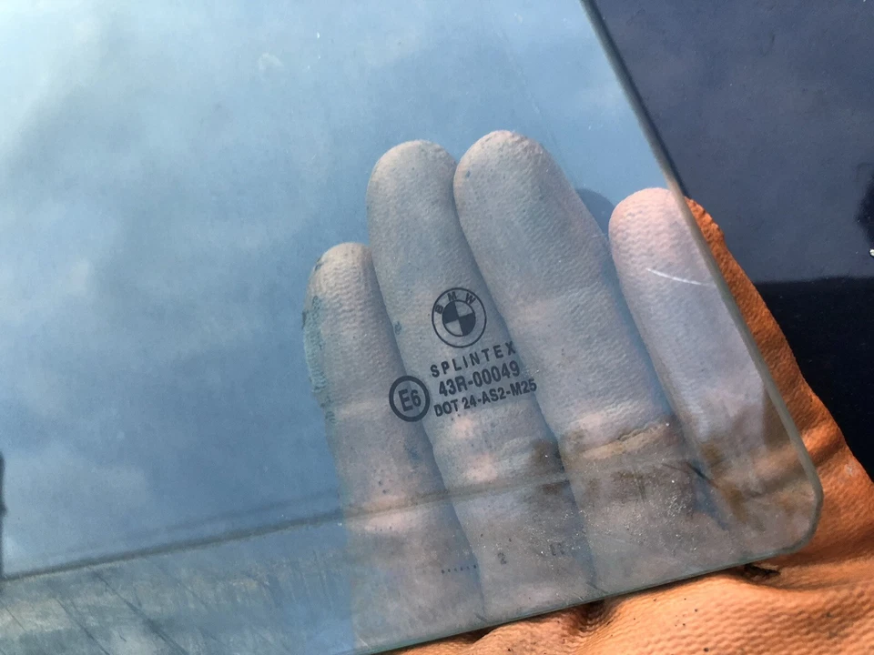 1999 - 2003 宝马 E39 WAGON TOURING 540iT 528iT 525iT 540 525 528 门玻璃后 R — 第 3/3 张图片