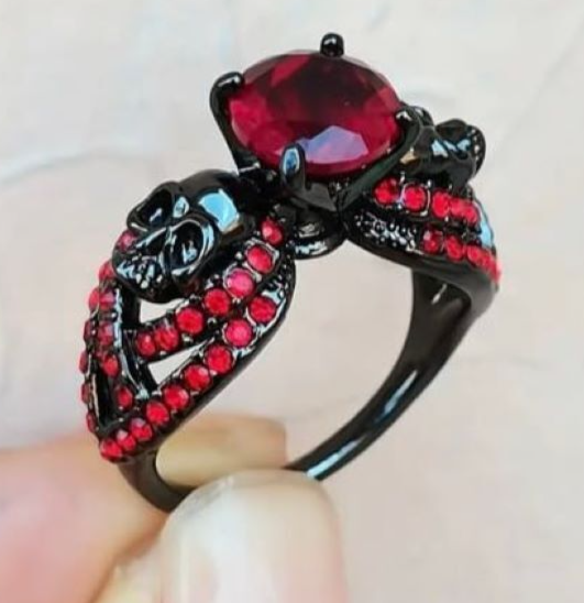 BLACK RHODIUM PLATED DEMON VAMPIRE SKULL CZ PRINCESS CUT WOMEN'S RING