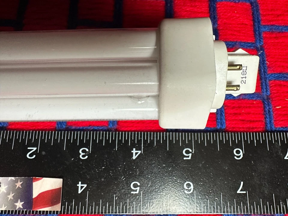 BOXof 2 new light bulb GX24Q-3 compact fluorescent 32w 4 pin 3500K CF32 26872-2  - Image 4 of 4