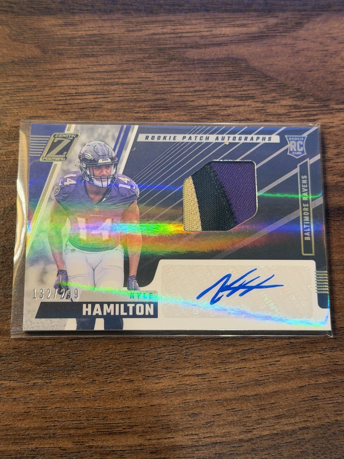 2022 Panini Zenith - Rookie Tri Color Patch Autograph Kyle Hamilton #132 /299