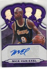 2018-19 Panini Crown Royale Basketball Cards 16