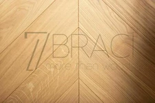 French Chevron Large Parquet Flooring Engineered Prime Oak 14/4x140x600mm sample