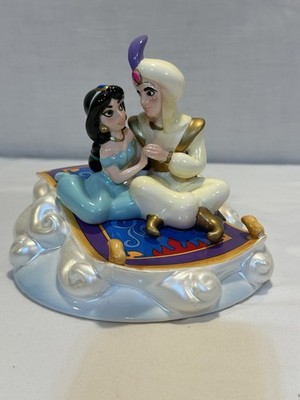 Vintage Disney 1993 Schmid Aladdin & Jasmine Music Box 1993