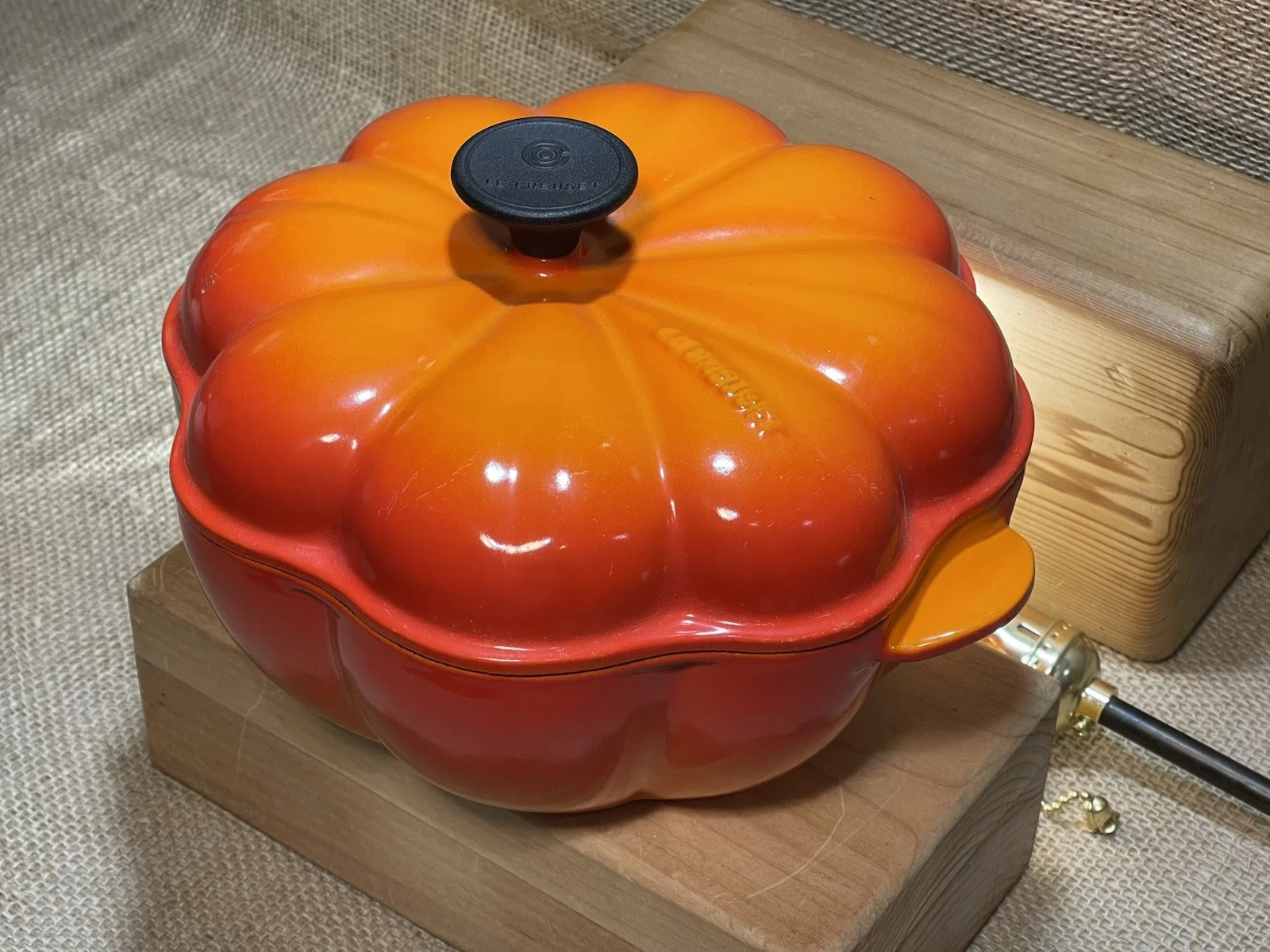 Le Creuset Orange Pumpkin Cocotte Dutch Oven Cast Iron Enamel Coated 2QT 1.9L
