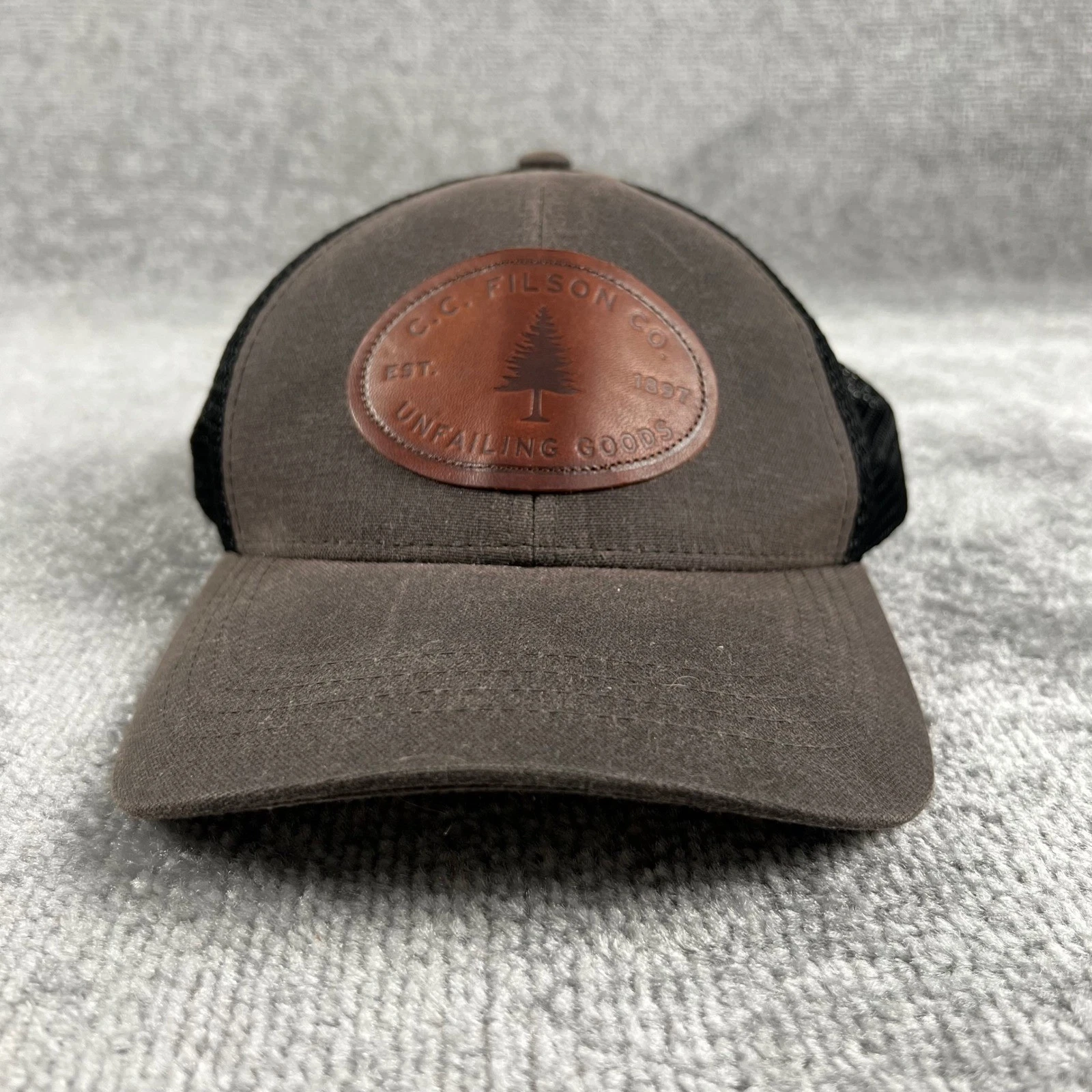 Filson Logger Mesh Cap Dark Brown Leather Patch Trucker Hat Snapback FCOP017683