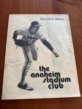 FREE SHIP! Anaheim Stadium Club Souvenir Menu 1977 Angels