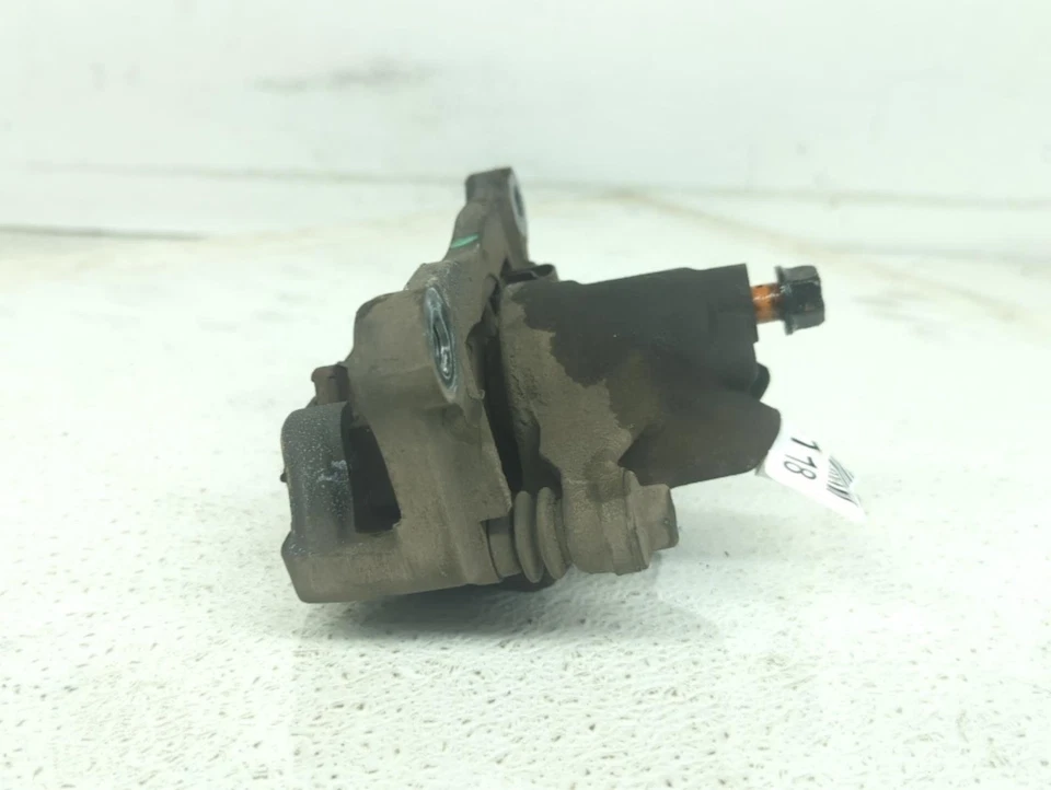 2000-2003 Toyota Camry Rear Left Driver Brake Caliper 47750-06060 - Image 3 of 4